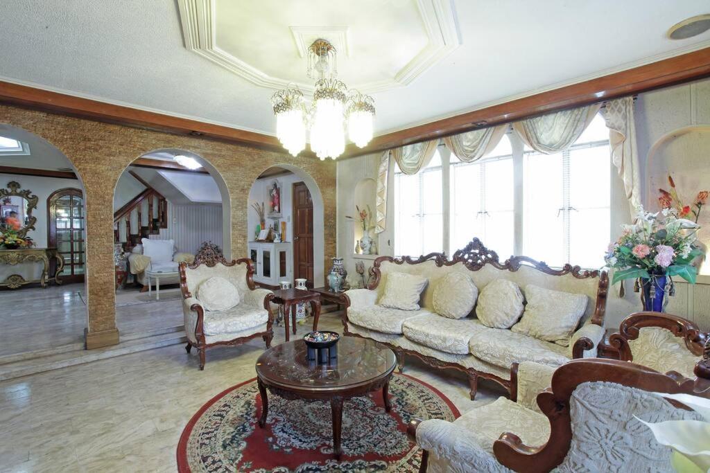 Big House In Quezon City マニラ市 エクステリア 写真