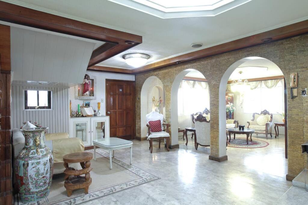 Big House In Quezon City マニラ市 エクステリア 写真