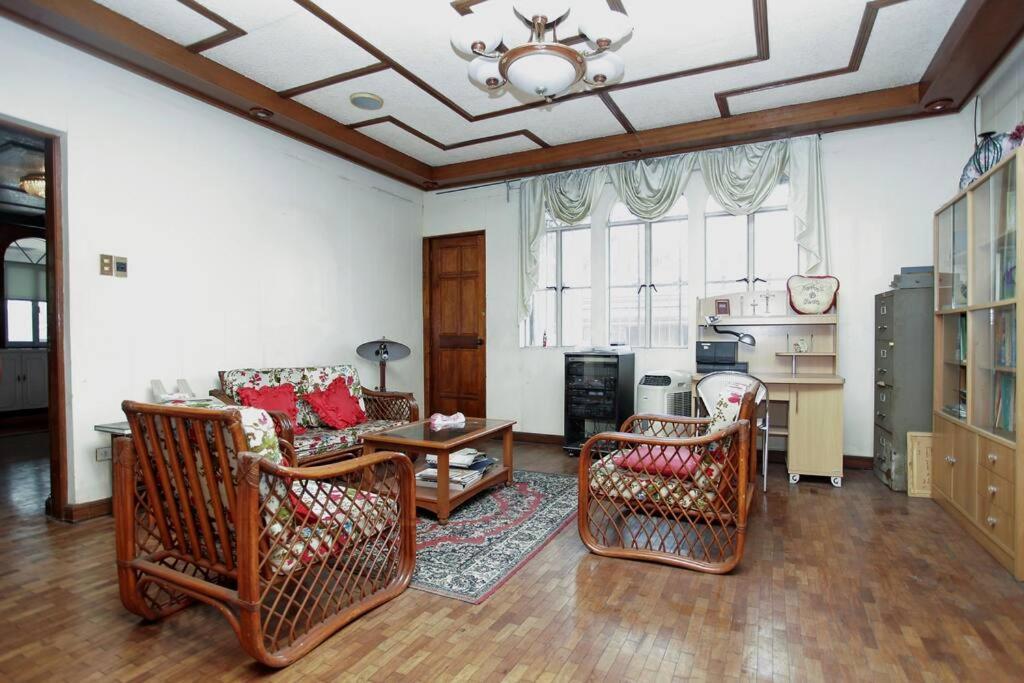 Big House In Quezon City マニラ市 エクステリア 写真