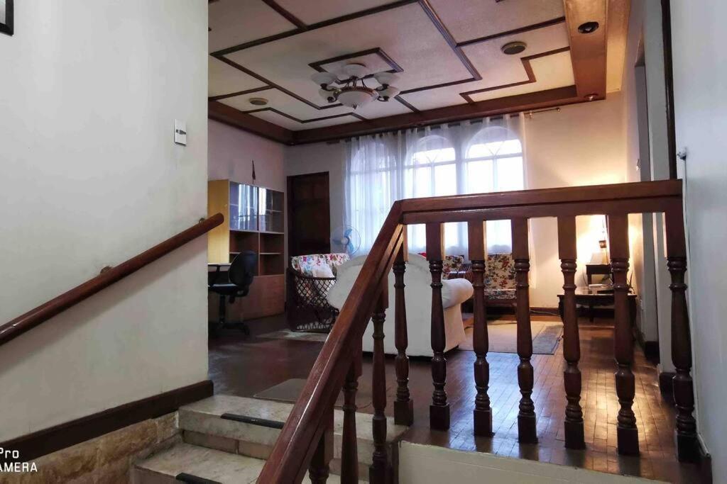 Big House In Quezon City マニラ市 エクステリア 写真