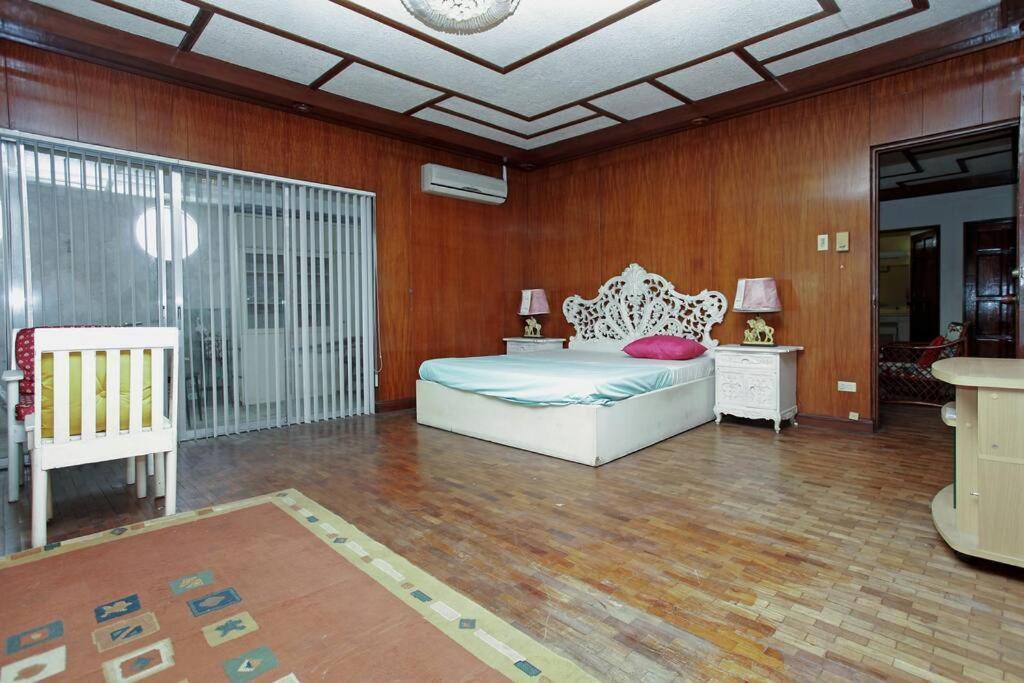 Big House In Quezon City マニラ市 エクステリア 写真