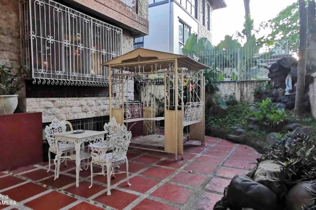 Big House In Quezon City マニラ市 エクステリア 写真